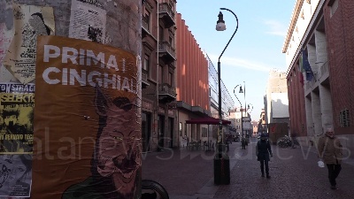 Scene from Torino, Salvini diventa cinghiale in finti manifesti