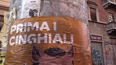 Scene from Torino, Salvini diventa cinghiale in finti manifesti