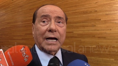 Scene from Russia, Berlusconi: "Sicuro nessun finanziamento a Lega"