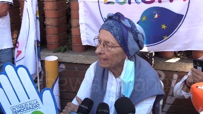 Scene from Referendum, Bonino: "Se vince si è vittoria di Pirro"