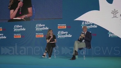 Scene from Gabrielli: "Nessuna interlocuzione per far cadere il governo"
