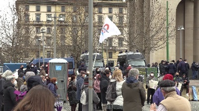 Scene from Milano, flash mob contro i respingimenti alle frontiere d'Europa