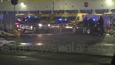 Scene from Vaccini Covid: arrivate all'alba a Malpensa la prime dosi dalla Pfizer/BioNTech