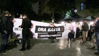 Scene from Tensione al Pigneto per la protesta di alcuni commercianti per la chiusura della strada