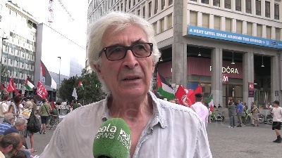 Scene from Milano, proPal in piazza: "Riyad Albustanji trasferito a Sassari per ricevere cure"