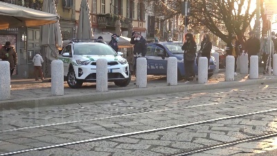 Scene from Covid, Milano in zona 'arancione rafforzato' ma Darsena e Navigli affollati