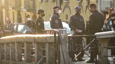 Scene from Covid, Milano in zona 'arancione rafforzato' ma Darsena e Navigli affollati