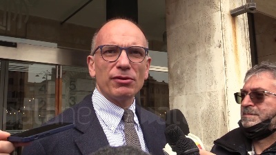 Scene from Mps, Letta: "No a evoluzioni con 'il piattino in mano'"
