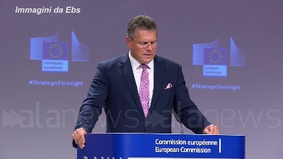 Scene from Afghanistan, Sefcovic: "UE pronta a dare aiuto umanitario"