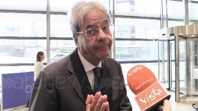 Scene from Gentiloni: "Non vedo l'ora di iniziare"