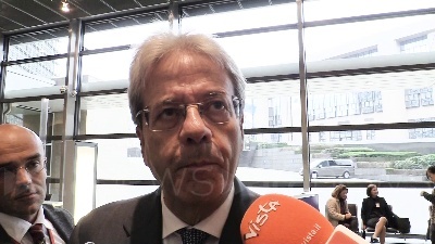 Scene from Gentiloni: "Non vedo l'ora di iniziare"