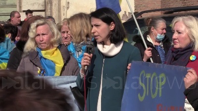 Scene from 'No fly zone': a Roma manifestazione comunità ucraina