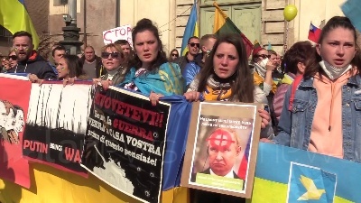 Scene from 'No fly zone': a Roma manifestazione comunità ucraina