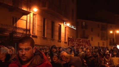 Scene from Giorno Memoria, in migliaia a Mondovì dopo la scritta 'Qui Ebrei'
