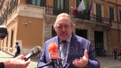 Scene from Open Arms, Giarrusso: "Non chiedo nulla, è M5s che ha voltato spalle a suoi valori"