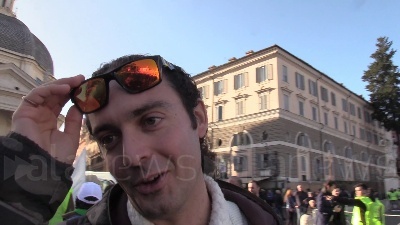 Scene from Una Lega che....lega