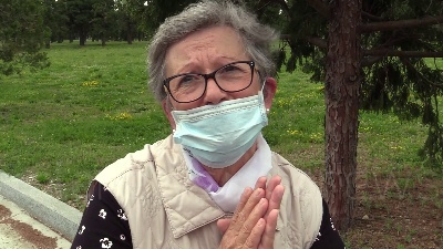 Scene from Fase 2, riaperti i cimiteri a Milano: si torna a far visita ai defunti