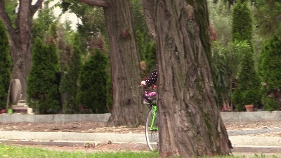 Scene from Fase 2, riaperti i cimiteri a Milano: si torna a far visita ai defunti