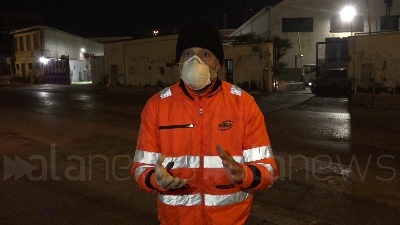 Scene from Coronavirus, l'allarme dei netturbini: "Per noi rischio contagio altissimo"