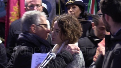 Scene from P.Fontana, minuto di silenzio e lettura dei nomi delle vittime