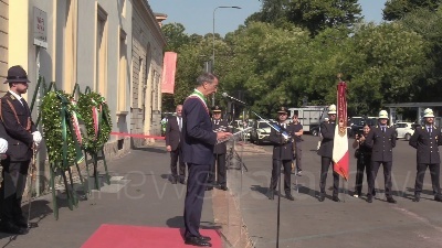 Scene from Strage via Palestro, Milano: "Gli innocenti uccisi dalla bomba mafiosa non saranno mai dimenticati"