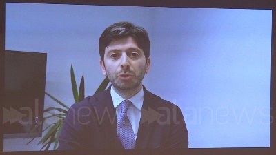 Scene from Coronavirus, Speranza: "Governo a sostegno di Regione Lombardia"