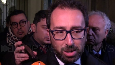Scene from Prescrizione, Bonafede: "Valutiamo differenziazione prescrizione assolti primo grado"