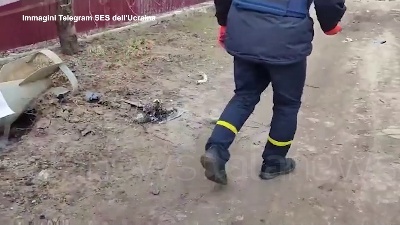 Scene from Ucraina, protezione civile al lavoro per disinnescare gli ordigni