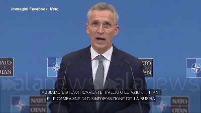 Scene from Ucraina, Stoltenberg: "Nessun segnale sul terreno di de-escalation da Mosca"