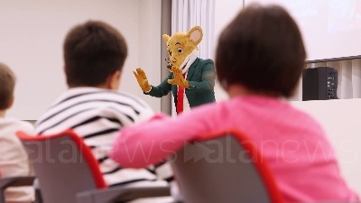 Scene from Missione Amicizia, nonni e nipoti insieme con Geronimo Stilton