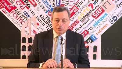 Scene from Ucraina, Draghi: "Per Putin non ci sono ancora le condizioni per cessate il fuoco"