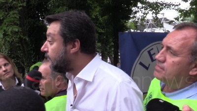 Scene from Migranti, Salvini: "Referendum se smontano decreto sicurezza"