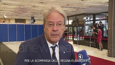 Scene from Elisabetta II, Gentiloni: "Condoglianze a tutti i britannici"