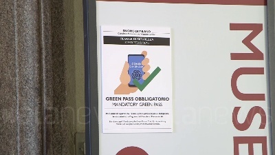 Scene from Milano, anche i luoghi della cultura "vogliono" il Green Pass.