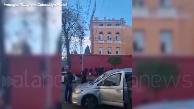 Scene from Ucraina, esplosioni nel centro di Kiev: ci sono morti e feriti