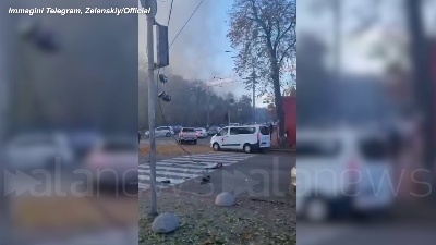 Scene from Ucraina, esplosioni nel centro di Kiev: ci sono morti e feriti