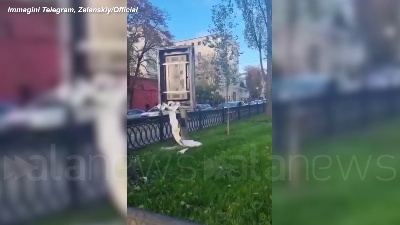 Scene from Ucraina, esplosioni nel centro di Kiev: ci sono morti e feriti