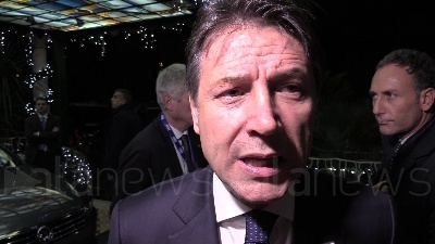 Scene from Conte: "Iv vuole voto? Non mi interessa, penso a riforme Paese"