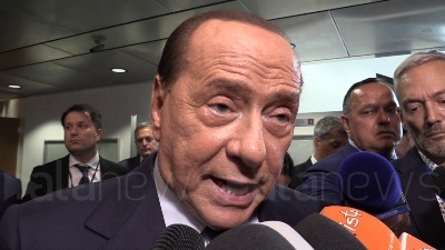Scene from Berlusconi: "Spero avviare alleanze per altra maggioranza"