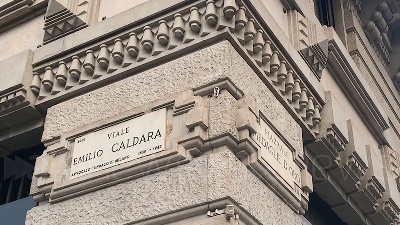 Scene from Milano, ciclisti manifestano: "Più sicurezza per chi sceglie la mobilità sostenibile"