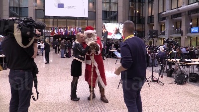 Scene from Babbo Natale al Consiglio europeo