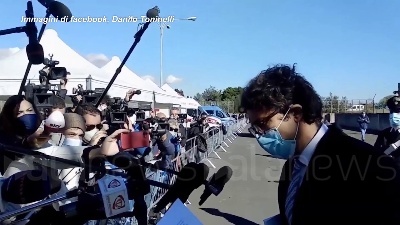 Scene from Gregoretti, attacco di Toninelli a Salvini: "Faceva il duro ma poi scaricava responsabilità su altri"