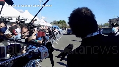 Scene from Gregoretti, attacco di Toninelli a Salvini: "Faceva il duro ma poi scaricava responsabilità su altri"