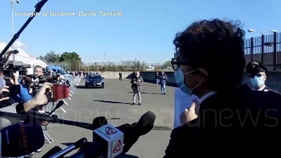 Scene from Gregoretti, attacco di Toninelli a Salvini: "Faceva il duro ma poi scaricava responsabilità su altri"
