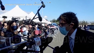 Scene from Gregoretti, attacco di Toninelli a Salvini: "Faceva il duro ma poi scaricava responsabilità su altri"
