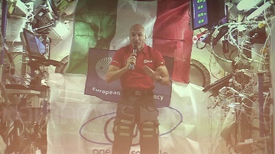 Scene from Riscaldamento globale, Parmitano: "Da qui vedo il cambiamento"