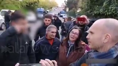 Scene from Simone, il 15enne che a Torre Maura ha sfidato Casapound