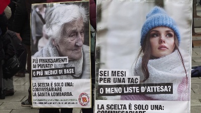 Scene from Covid, flash mob a Milano contro riforma sanitaria lombarda: "Va cancellata non modificata"