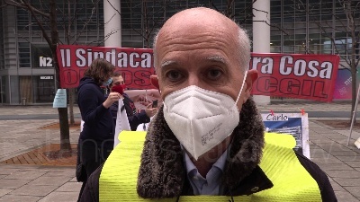 Scene from Covid, flash mob a Milano contro riforma sanitaria lombarda: "Va cancellata non modificata"