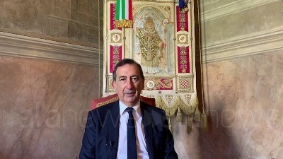 Scene from Sala: "Pasqua è risurrezione e Milano risorgerà"